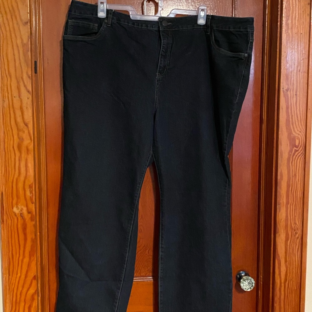 Women’s Avenue Denim Straight Leg Jeans Size 28A
